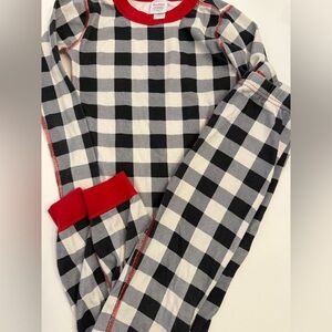 Hanna Andersson Black and White Checkered Pajamas with Red Accents size 140
